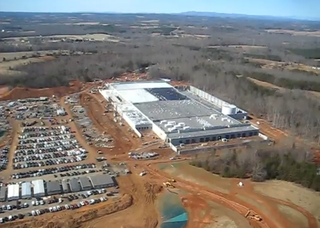 Illustration for article titled Apple to Stress Test Their New $1 Billion Data Center Today